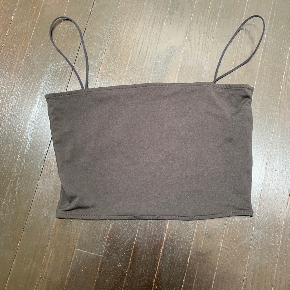 Straight neck tank top